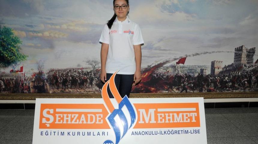 SBS T&uuml;rkiye Şampiyonu Zehra Manisa'nın Gururu Oldu