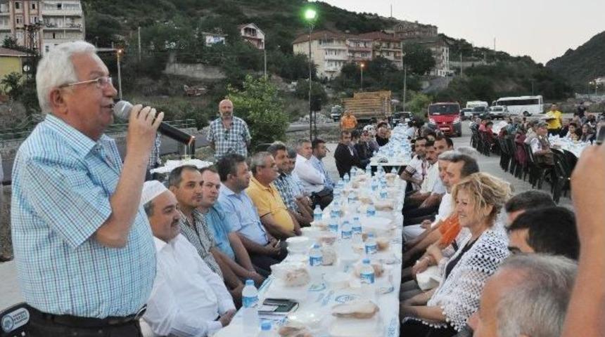 Ereğli Belediyesi Kırmacı Mahallesi&rsquo;nde İftar Verdi