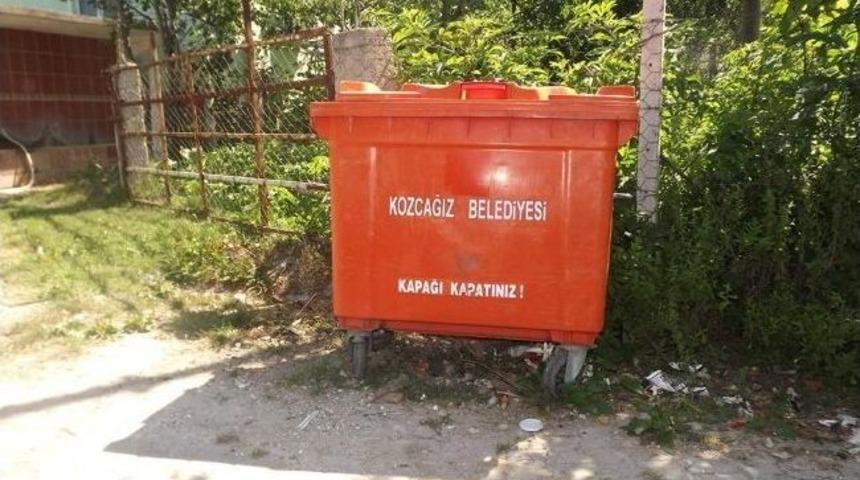 Eskihamidiye K&ouml;y&uuml;&rsquo;ne &Ccedil;&ouml;p Konteynırları Yerleştirildi