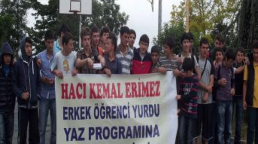 &Ouml;ğrenciler Yaz Kampında G&ouml;n&uuml;llerince Eğlendi