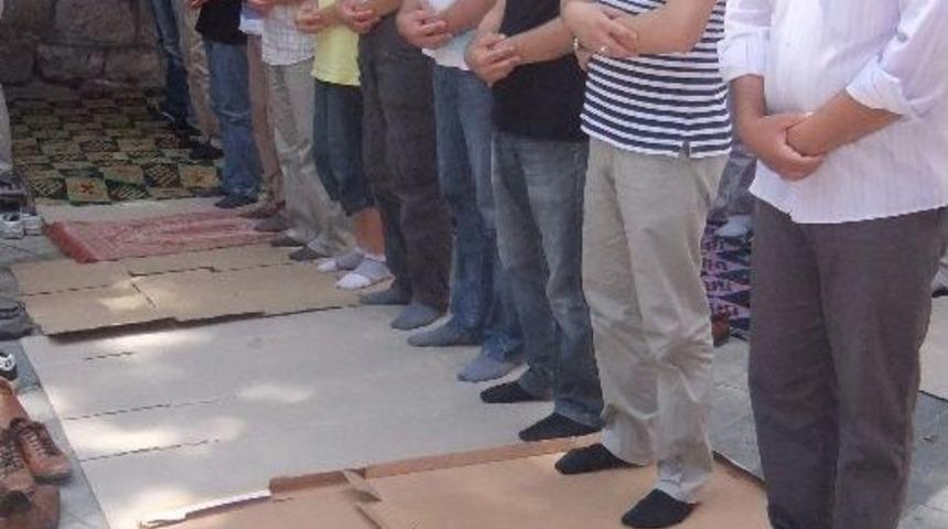 K&uuml;tahya'da Ramazanın İlk Cuması