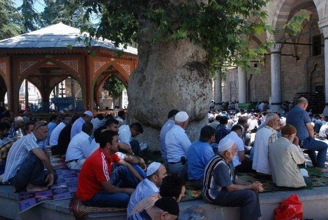 Tokat’ta Camiler Doldu Taştı