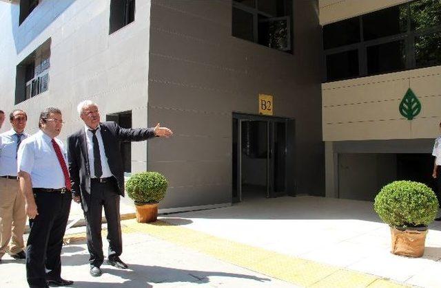 Kaymakam Yeni Binayı Beğendi 2