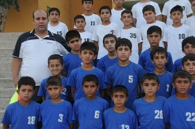 Fatih Ortaokul u Yaz Futbol Kursu 100 &Ouml;ğrenciyi Sokaktan Kurtardı 2