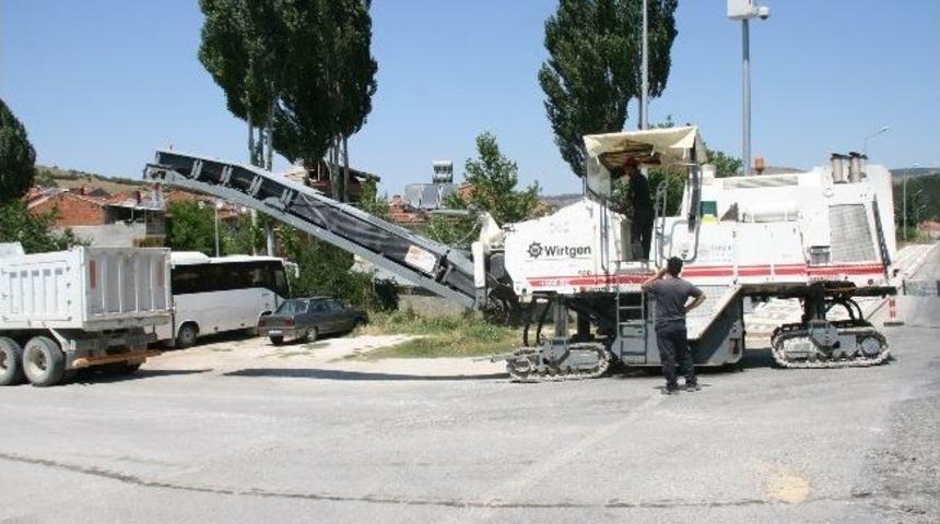 Boz&uuml;y&uuml;k'te Yol &Ccedil;alışmaları