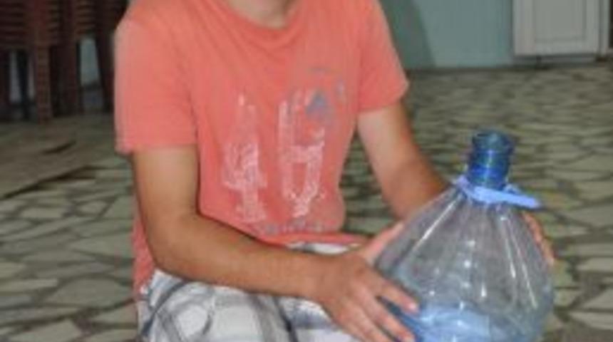 Torbalı'da Kahveciden &Ouml;rnek Davranış