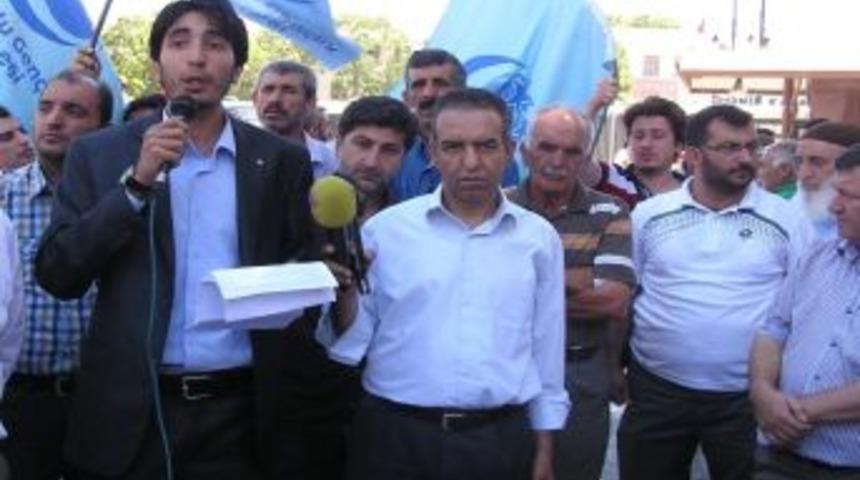 Mısır&rsquo;daki Askeri Darbe Kınandı