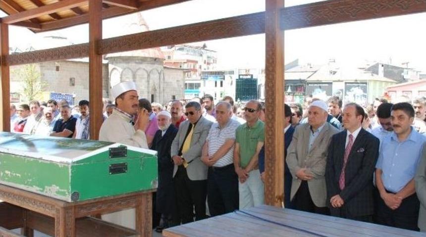 Atalay Ailesinin Acı G&uuml;n&uuml;