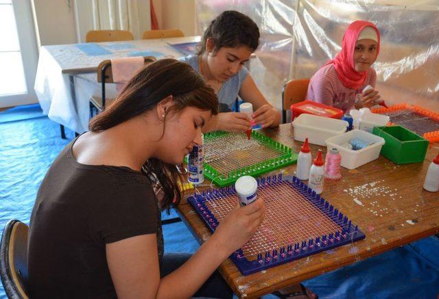 Kurslarla Becerilerini Geliştiren Yurt &Ccedil;ocukları, Konserve Bile Yapıyor 1