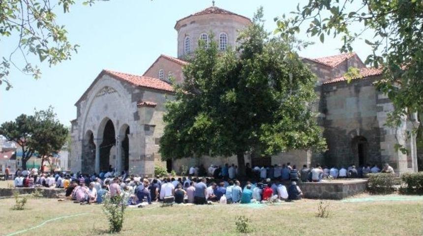Ayasofya Camisi'nde Ramazan Ayının İlk Cuması Kılındı