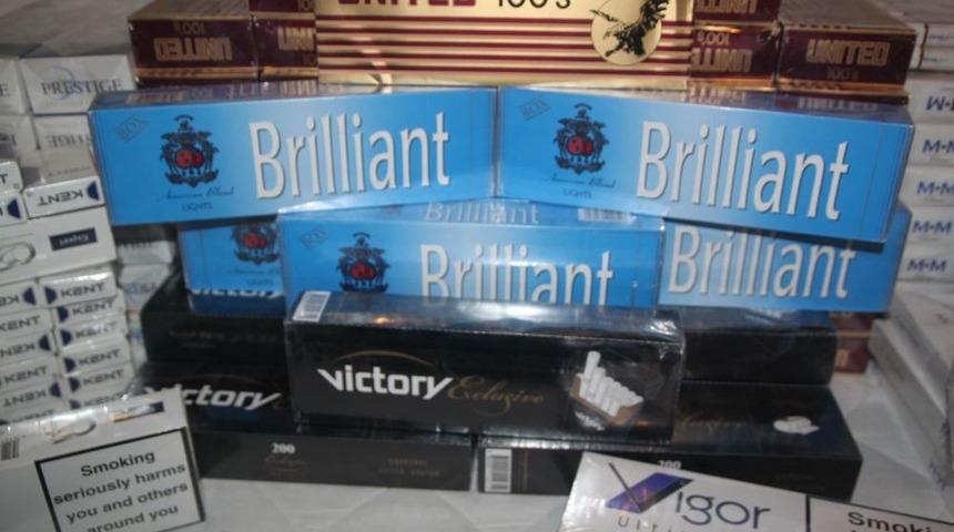 Manavgat'ta Bin 680 Paket G&uuml;mr&uuml;k Ka&ccedil;ağı Sigara Ele Ge&ccedil;irildi