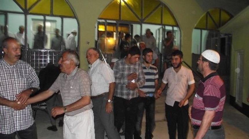 Kulu&rsquo;da Hatimli Teravih Namazı Geleneksel Hale Getirildi