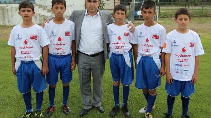 Aziziye&rsquo;den Futbol Okulu