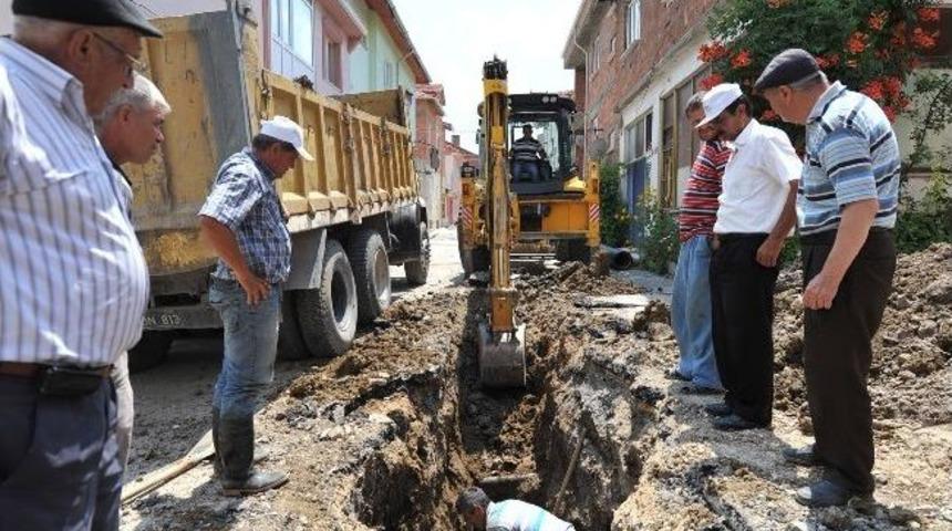 &Ccedil;arşı Mahallesi&rsquo;nde Alt Yapı &Ccedil;alışmaları