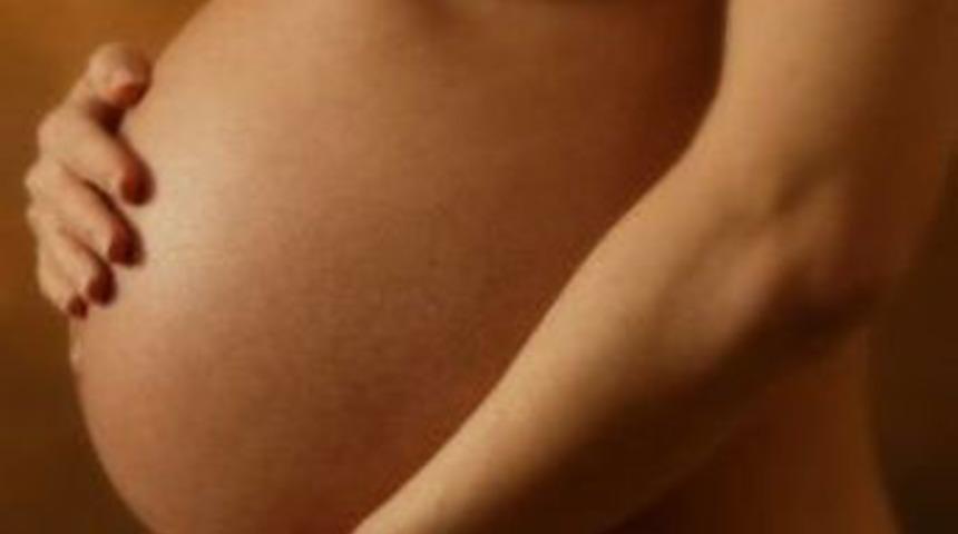 7 aylık hamile kadının cinsel organında uyuşturucu &ccedil;ıktı