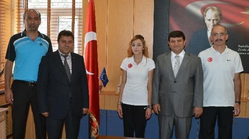 Avrupa İkincisi Atlet &Ccedil;eşminaz Yılmaz Vali Mayda&rsquo;yı Ziyaret Etti