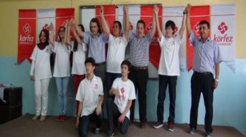SBS Uşak Birincisi K&ouml;rfez Dershanesi'nden
