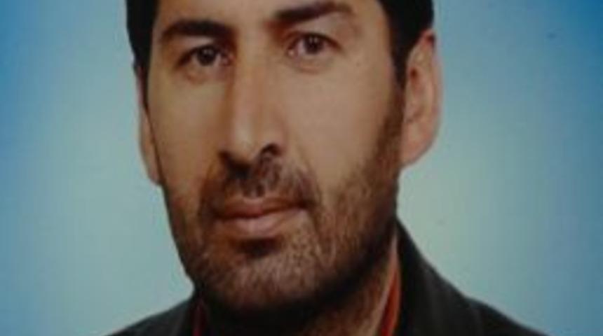G&uuml;r&uuml;lt&uuml; Y&uuml;z&uuml;nden &Uuml;st Kat Komşusunu &Ouml;ld&uuml;rd&uuml;, Oğlunu Yaraladı