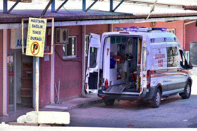 104 fabrika işçisi, gıda zehirlenmesi şüphesiyle hastaneye kaldırıldı 