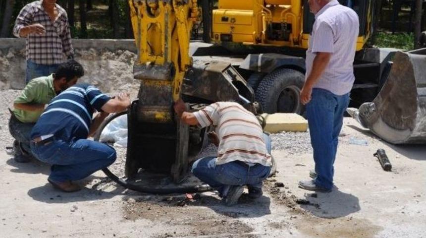 Van B&ouml;lge Eğitim Ve Araştırma Hastanesi&rsquo;nde Alt Yapı Sıkıntısı &Ccedil;&ouml;z&uuml;l&uuml;yor