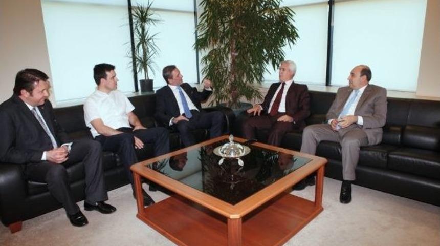 Btso&rsquo;nun Yeni Patronuna Bozbey&rsquo;den Ziyaret