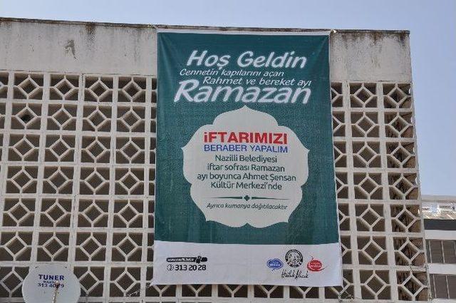 Nazilli Belediyesi Tarafından 1500 Kişilik İftar &Ccedil;adırı Kuruldu 1