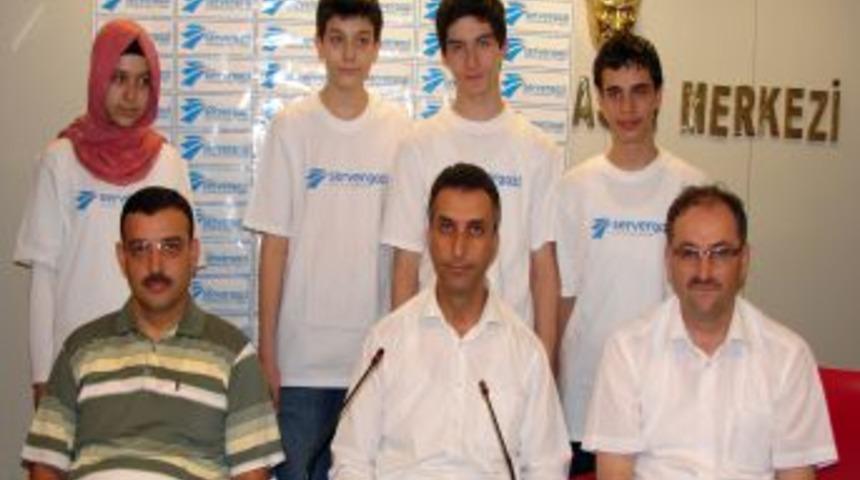 Denizli'de SBS'de Ilk &Uuml;&ccedil; &Ouml;zel Servergazi Ortaokulları'ndan &Ccedil;ıktı