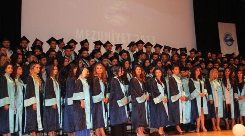 Ege &Uuml;niversitesi Su &Uuml;r&uuml;nleri Fak&uuml;ltesi Yeni Mezunlarını Verdi