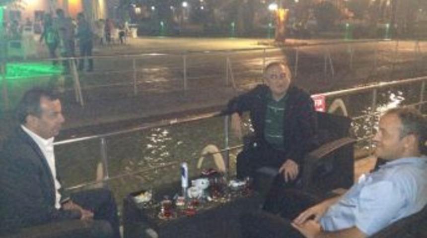 Rakip Siyaset&ccedil;ileri Ramazan Sohbeti Bir Araya Getirdi