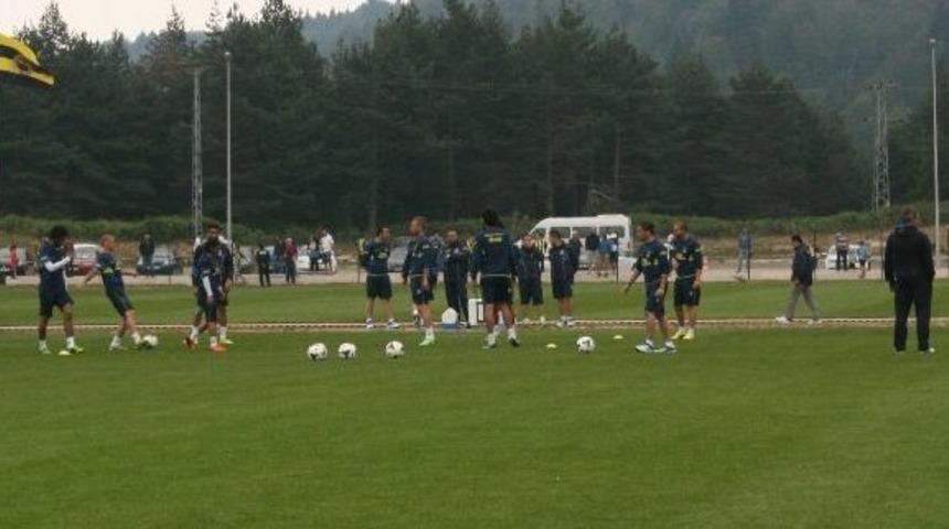 Fenerbah&ccedil;e Yeni Sezon Hazırlıklarını S&uuml;rd&uuml;r&uuml;yor