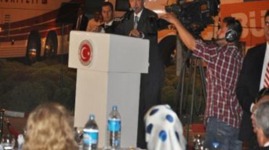 Başbakan Erdoğan: &ldquo;molotofla Palayla Dolaşan Gen&ccedil;lik İstemiyoruz&rdquo;