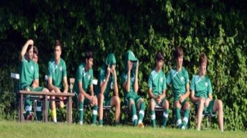 Bursaspor&rsquo;da 8 Futbolcu Kamptan Ayrılıyor