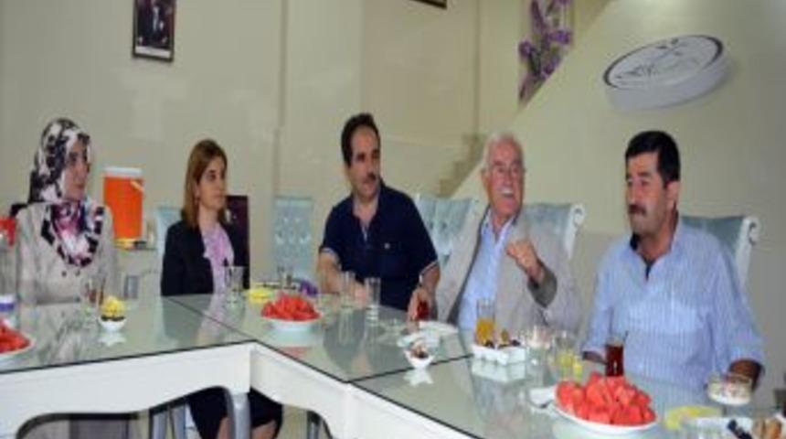 Malatya'da AKAD&rsquo;dan Hoşg&ouml;r&uuml; Sofrası