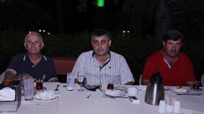 Başkan Yıldırım Muhtarlarla İftarda Bir Araya Geldi