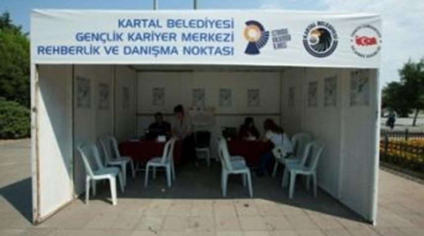 Kartal Belediyesi Gen&ccedil;lik Kariyer Merkezi&rsquo;nden ge&ccedil;lere destek