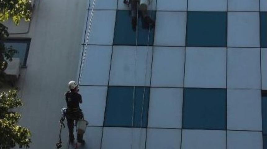 Bu Dağcılar Başka