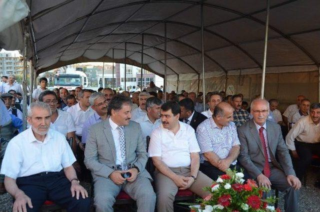 Ilıcak Ailesinin Yaptıracağı Cami Ve Kuran Kursu Temeli Törenle Atıldı