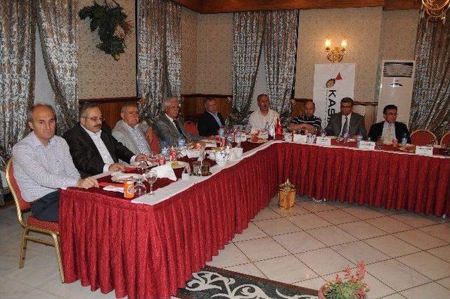 İş D&uuml;nyası İftarda Buluştu 2