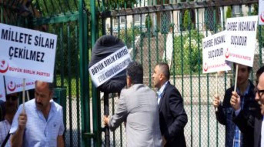 BBP'li &Ccedil;ayır: Se&ccedil;ilmiş Parlamentoya Silah &Ccedil;ekilemez