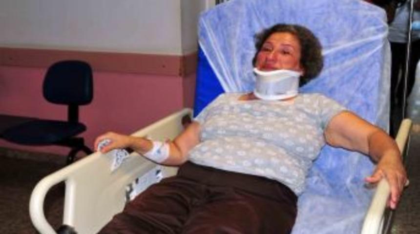 2 Yaşındaki &Ccedil;ocuk Hurdaya D&ouml;nen Otomobilden Burnu Bile Kanamadan &Ccedil;ıktı