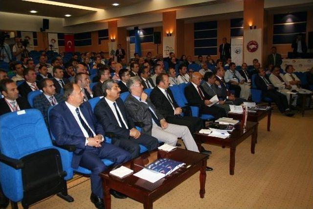 2023’e 10 Kala Düzenlenen Kamu-üniversite-sanayi İşbirliği Bölgesel Toplantısı Kars’ta Yapıldı