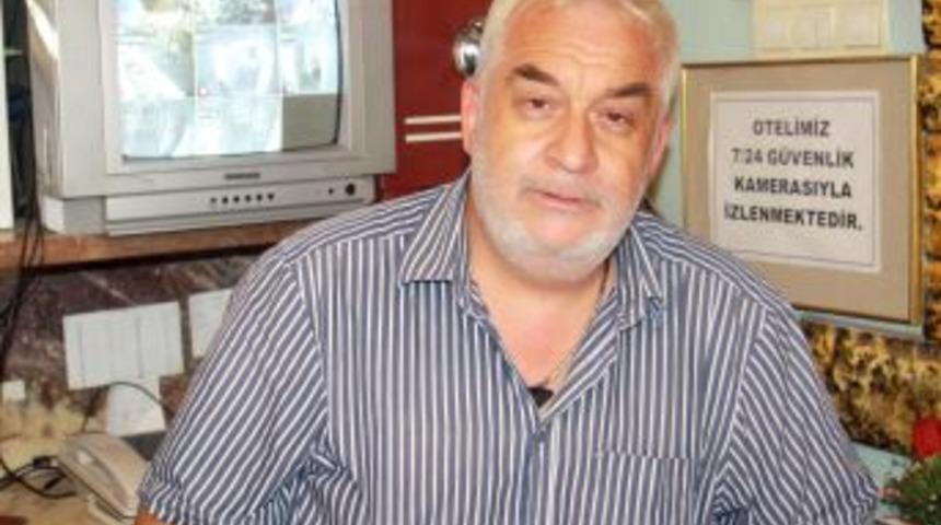 Beşik Otel&rsquo;in Sahibi: Gen&ccedil;lere Malzeme Verip Provoke Eden Yabancılar Vardı