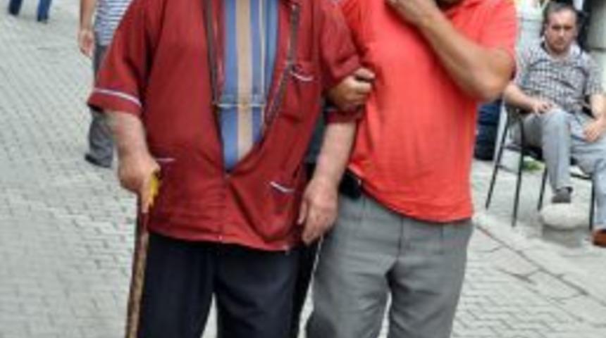 Cennet Dede Bu Sene De Ihtiya&ccedil; Sahiplerini Unutmadı