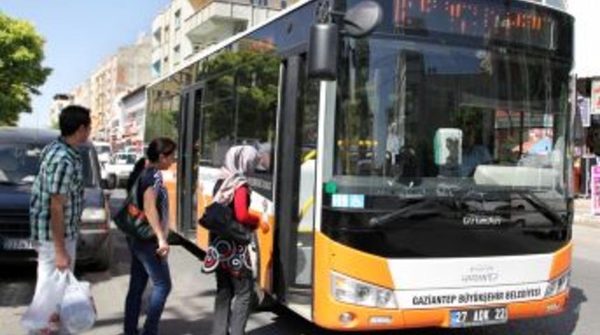 96 Yeni Otob&uuml;s Gaziantep&rsquo;te Ulaşımı Rahatlattı