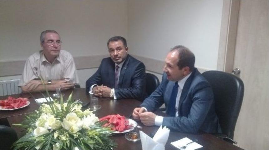 Ak Parti Malatya Milletvekili &Ouml;mer Faruk &Ouml;z, Demiryolu Derneğini Ziyaret Etti