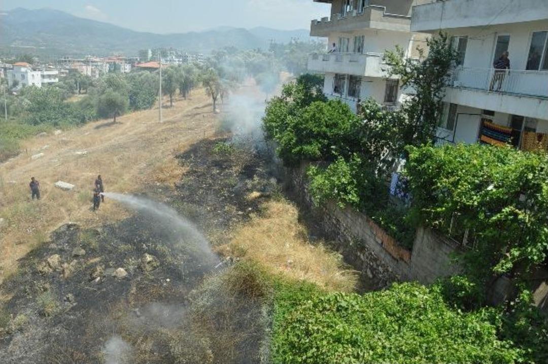 &Ccedil;alı Yangını Konut Sahiplerini Korkuttu