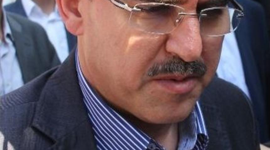 Bakan Ergin: "t&uuml;rkiye&rsquo;nin G&uuml;ndemi Sokak Hareketleri Değil"