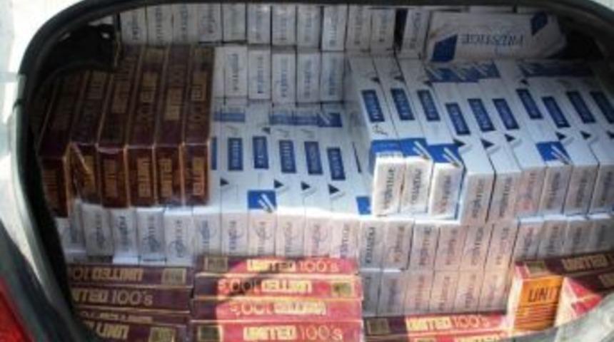 Durdurulan Ara&ccedil;tan Ka&ccedil;ak Sigara &Ccedil;ıktı