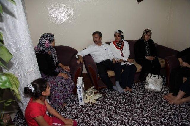 Başkan Tahmazoğlu Gece Yapılan Aile Ziyaretlerinde Sorunları Dinledi 1