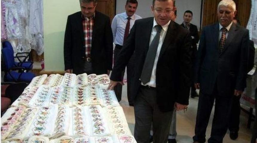 Kaymakam Nakış Kursunu Gezdi